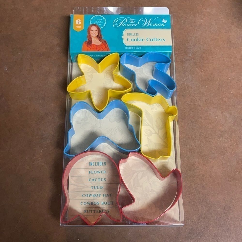 The Pioneer Woman timeless‎ Cookies Cutters new